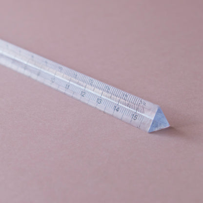 Regla triangular